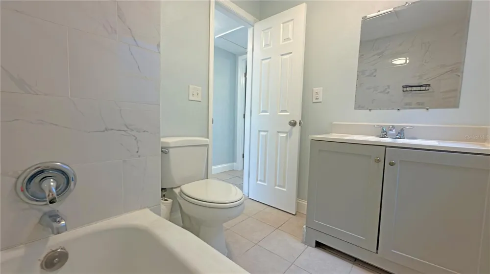 1311 HILLCREST DRIVE Daytona Beach, FL 32114