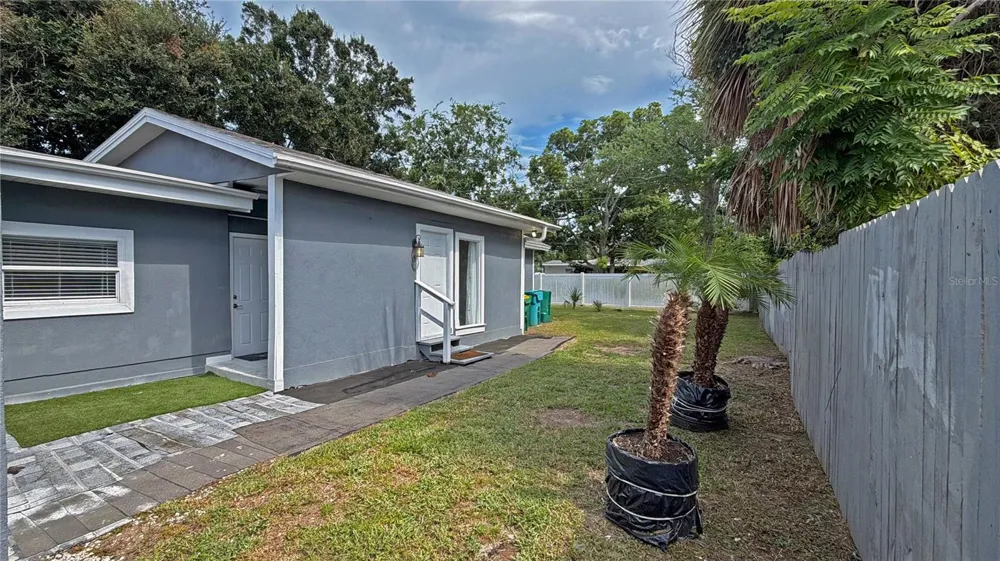1311 HILLCREST DRIVE Daytona Beach, FL 32114