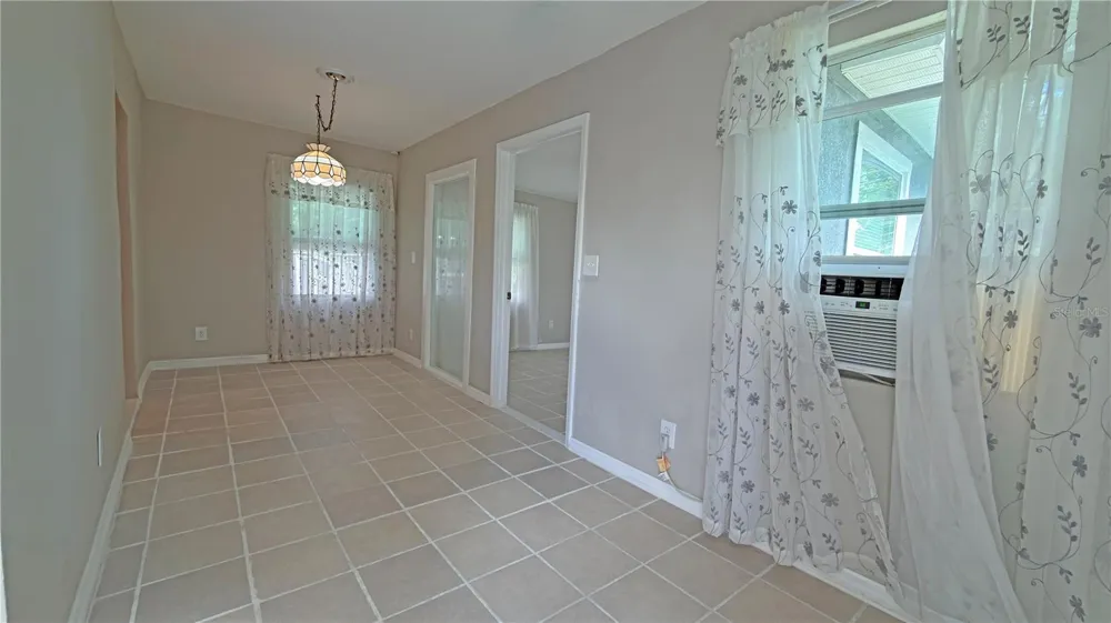 1311 HILLCREST DRIVE Daytona Beach, FL 32114