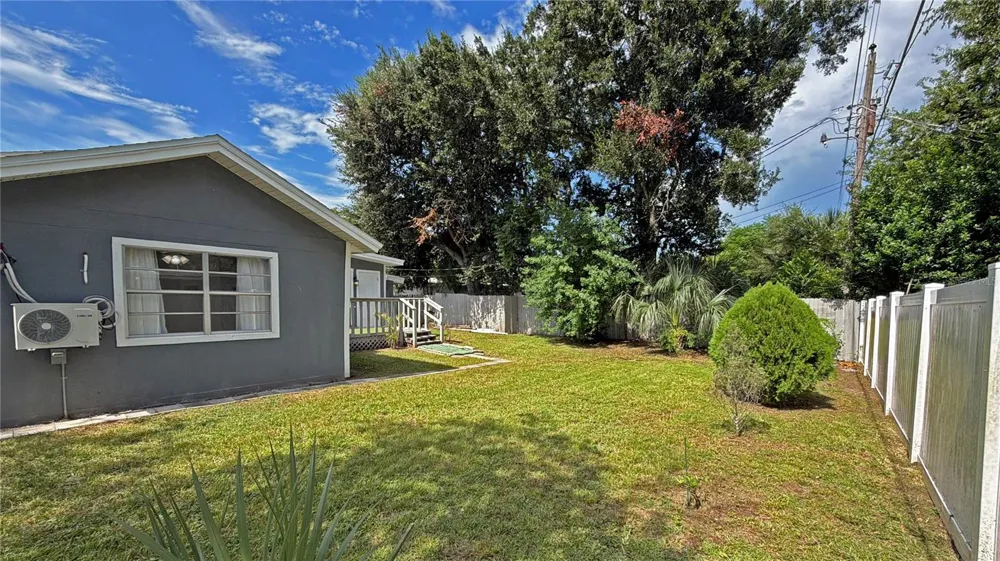 1311 HILLCREST DRIVE Daytona Beach, FL 32114