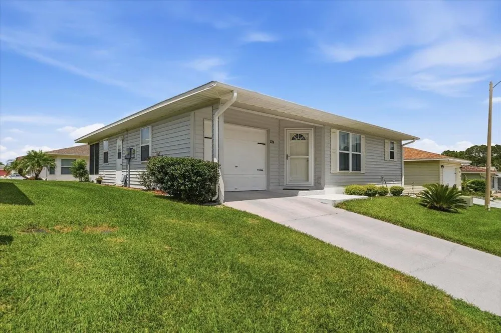 1837 PRAIRIE DUNES CIRCLE S Lakeland, FL 33810