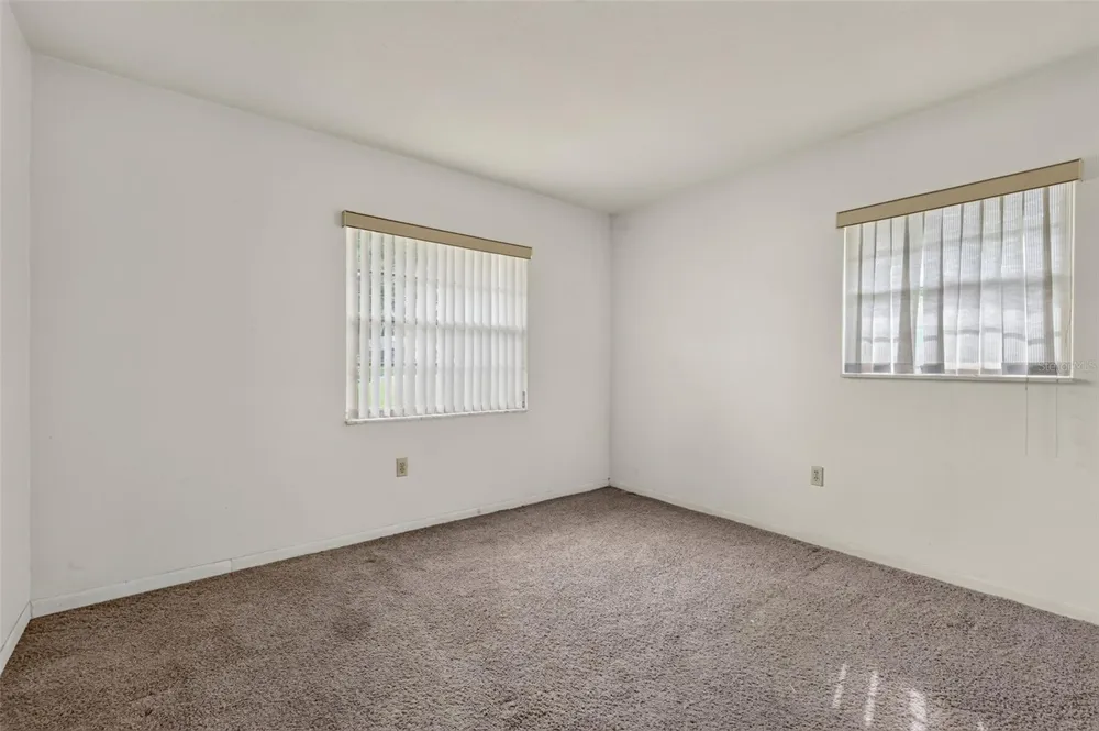 8050 SPRING DRIVE Yalaha, FL 34797