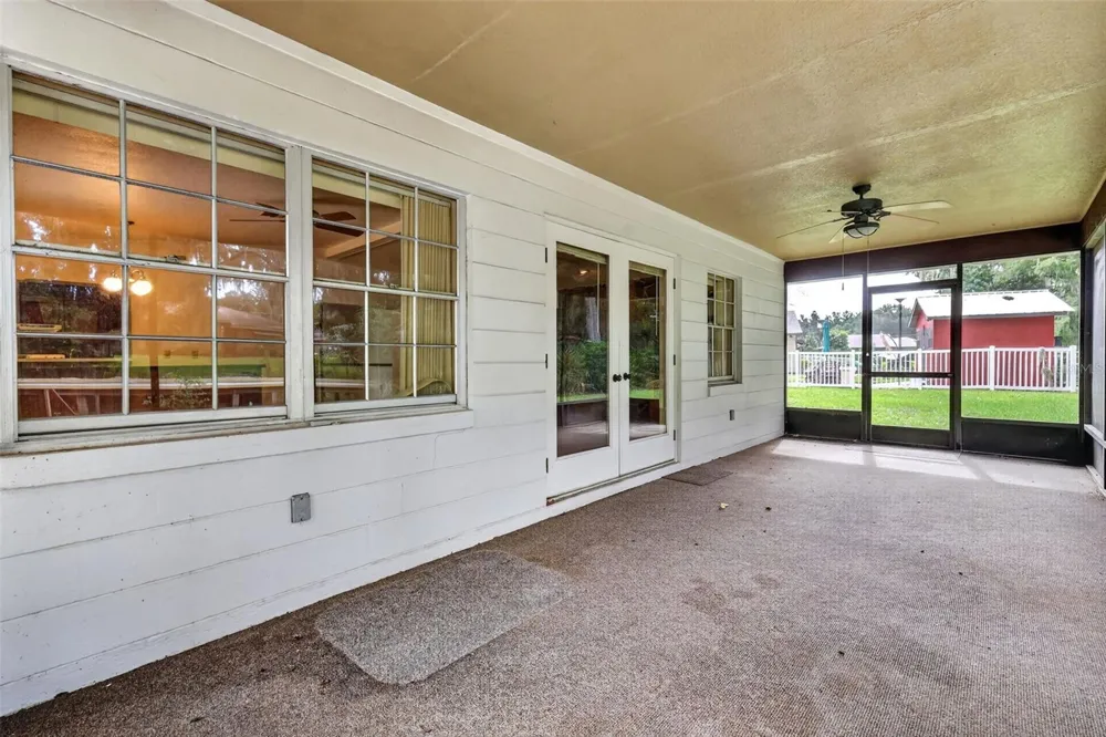 8050 SPRING DRIVE Yalaha, FL 34797