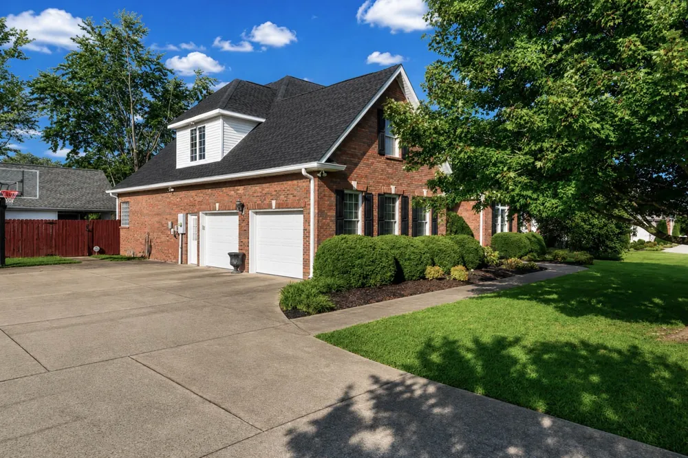 142 Indian Hills Dr Clarksville, TN 37043
