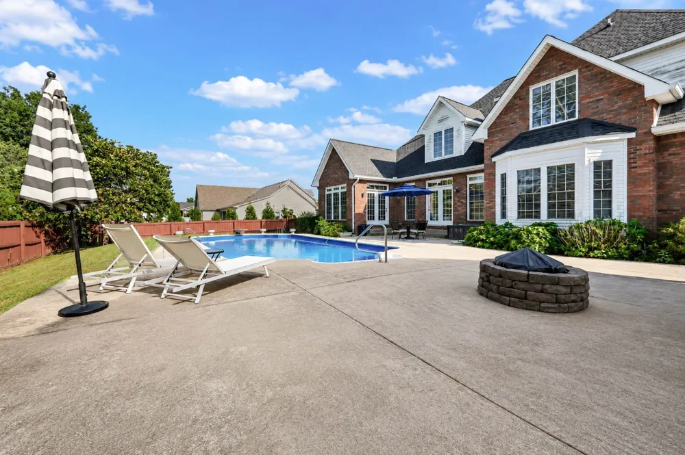 142 Indian Hills Dr Clarksville, TN 37043