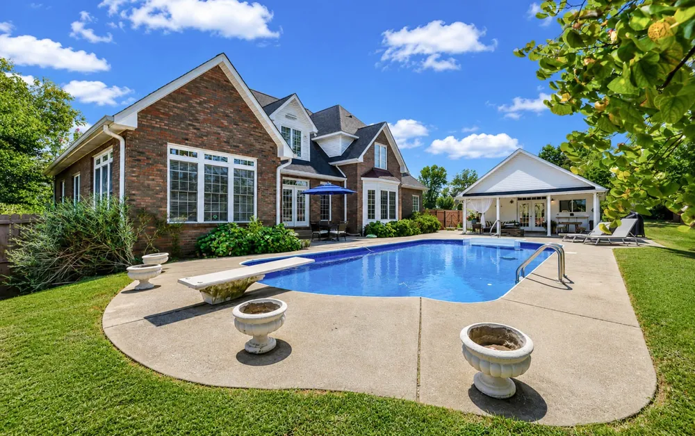 142 Indian Hills Dr Clarksville, TN 37043