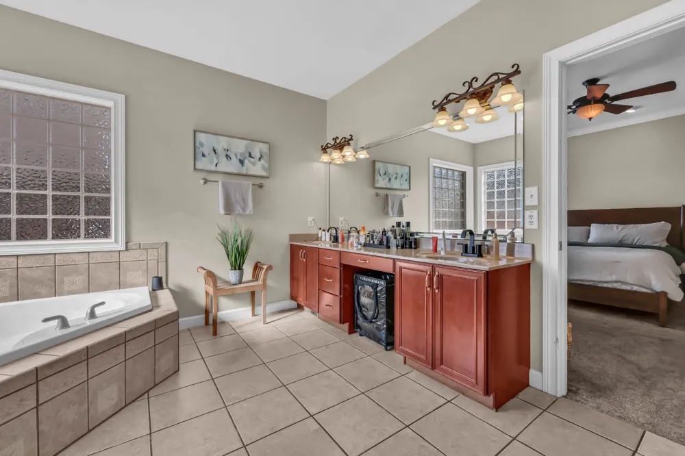 142 Indian Hills Dr Clarksville, TN 37043