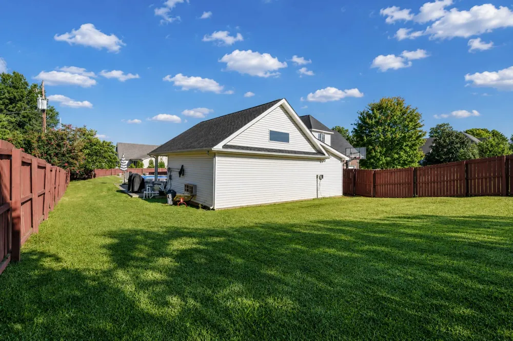 142 Indian Hills Dr Clarksville, TN 37043