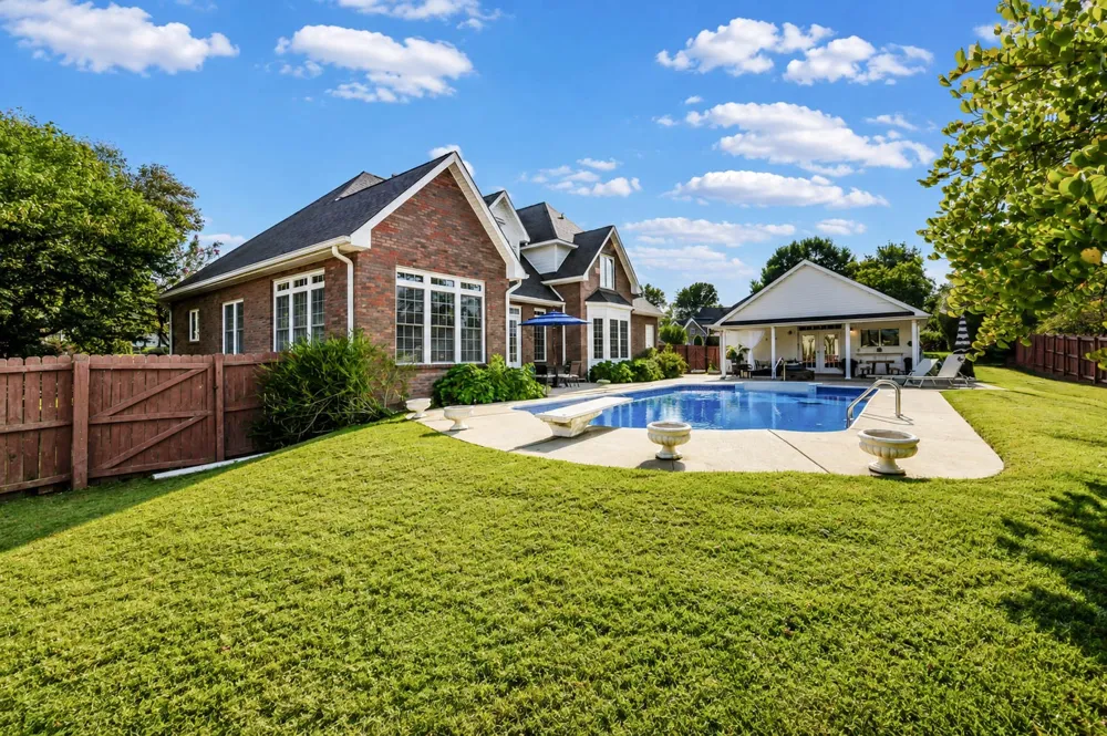 142 Indian Hills Dr Clarksville, TN 37043