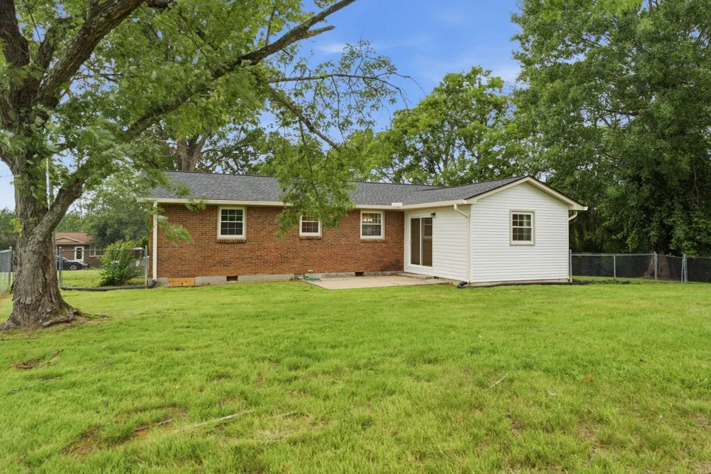 230 S Valley Rd Hendersonville, TN 37075