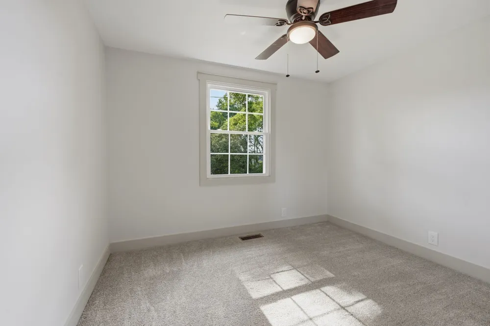 230 S Valley Rd Hendersonville, TN 37075