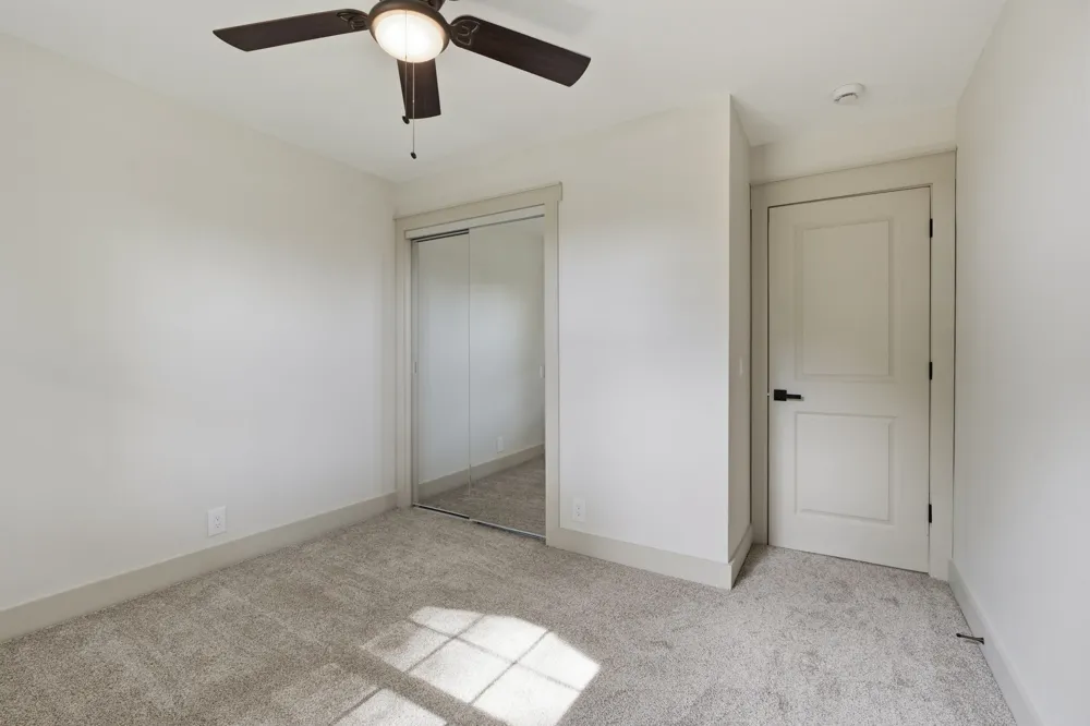 230 S Valley Rd Hendersonville, TN 37075
