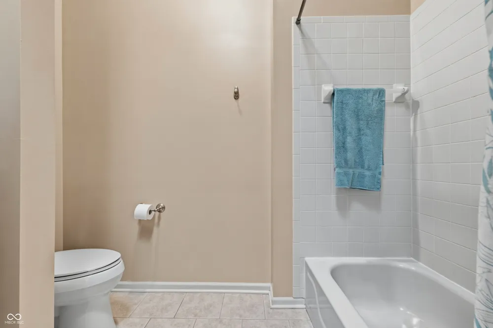 7132 Sea Pine Drive Indianapolis, IN 46250