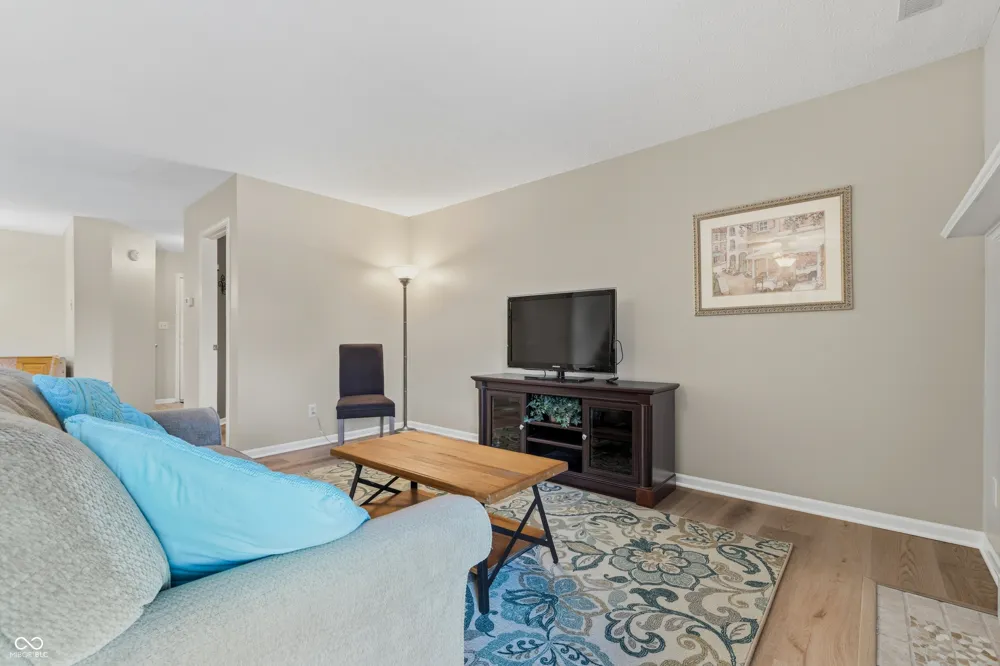 7132 Sea Pine Drive Indianapolis, IN 46250