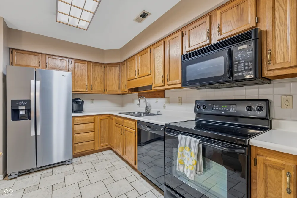 7132 Sea Pine Drive Indianapolis, IN 46250