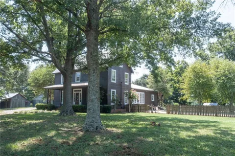 330 Park Road