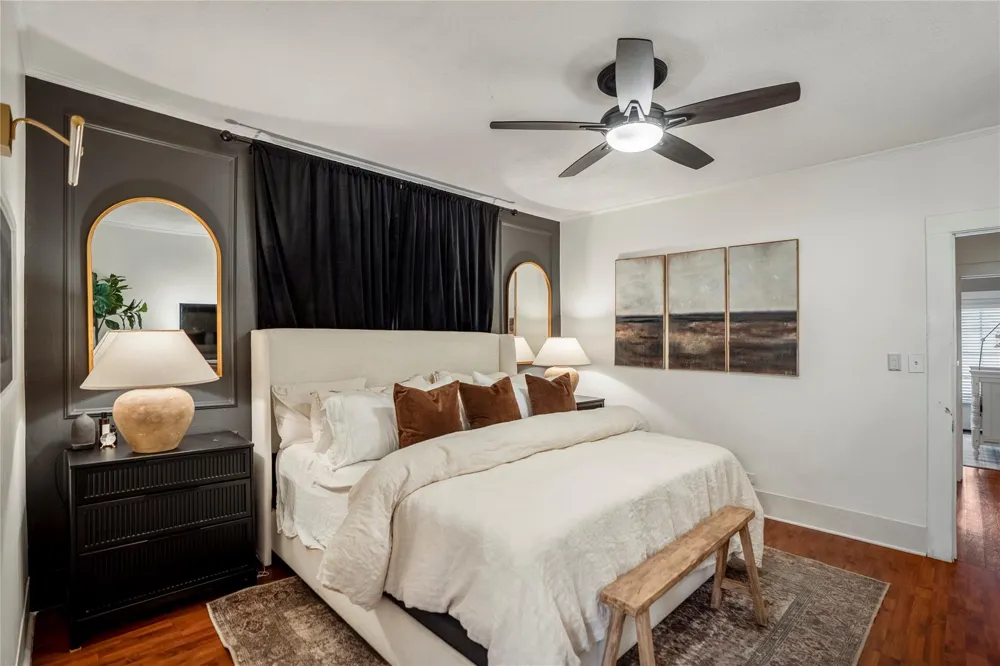 907 Clinton Street Brenham, TX 77833
