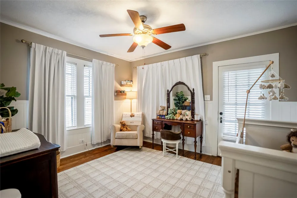 907 Clinton Street Brenham, TX 77833