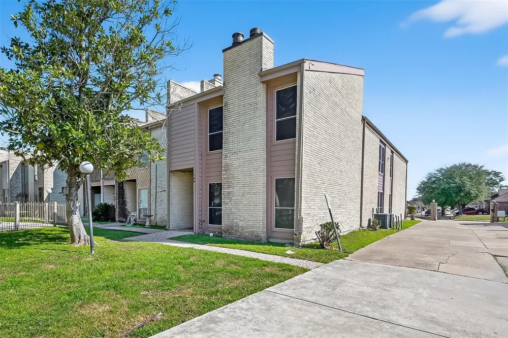 11280 Braes Forest Drive #406 Houston, TX 77071