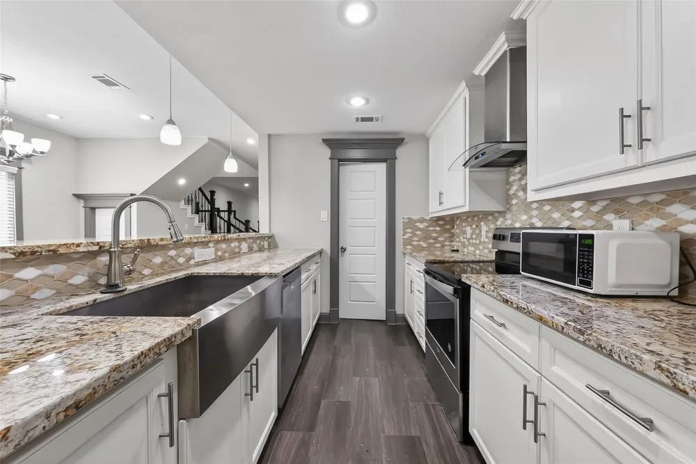 11280 Braes Forest Drive #406 Houston, TX 77071