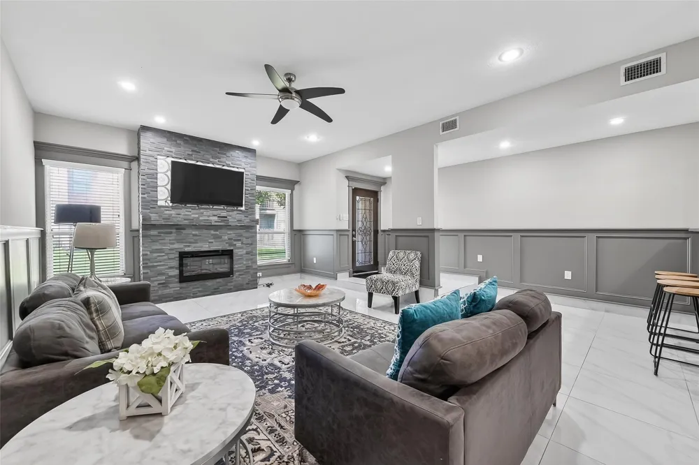 11280 Braes Forest Drive #406 Houston, TX 77071