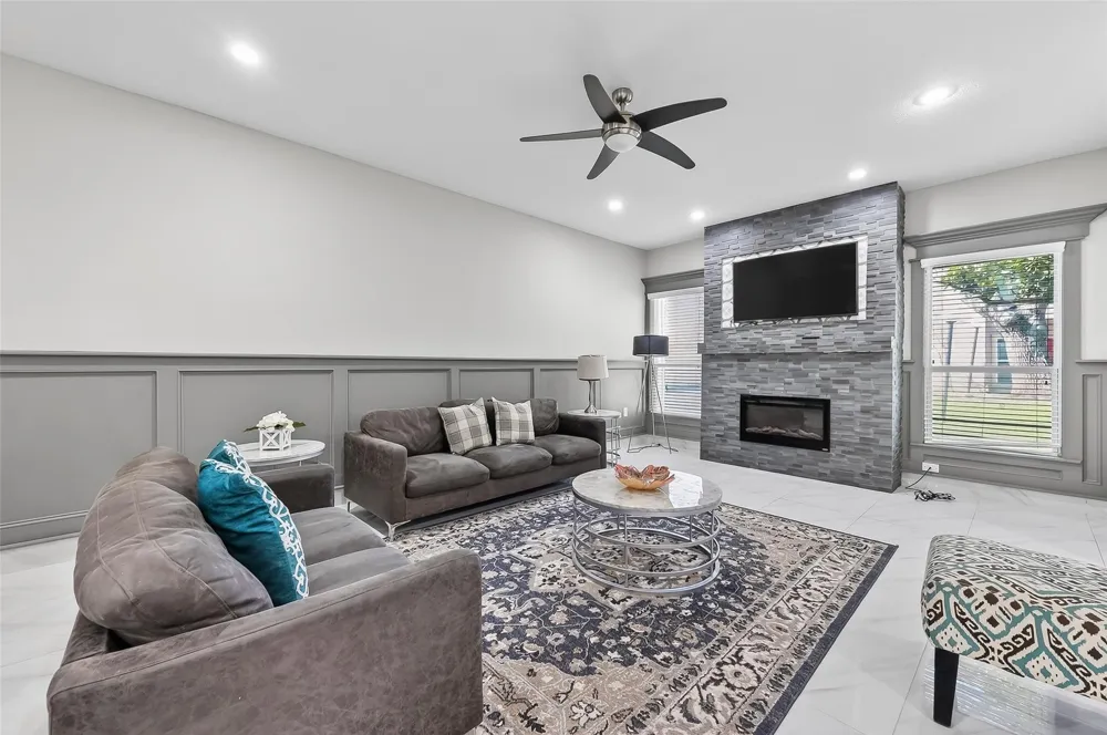 11280 Braes Forest Drive #406 Houston, TX 77071