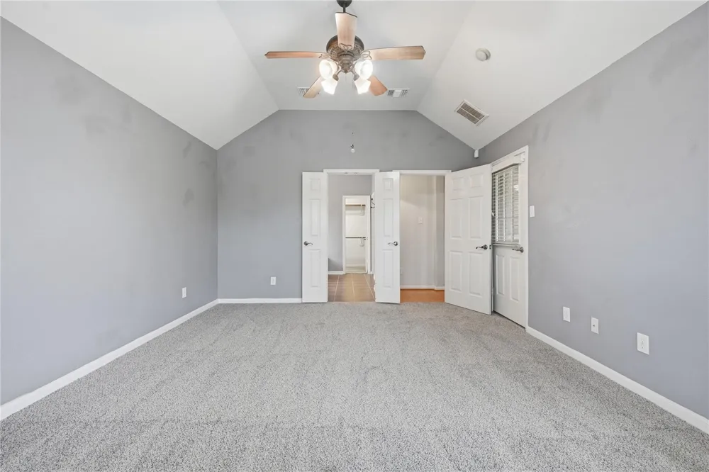 12811 Flat Creek Drive Pearland, TX 77584