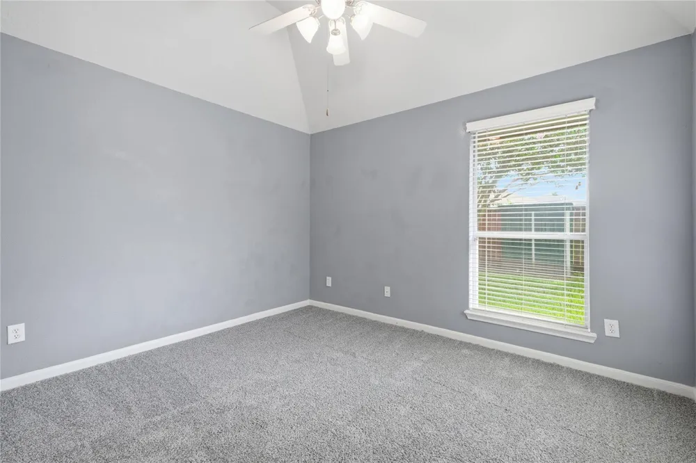 12811 Flat Creek Drive Pearland, TX 77584