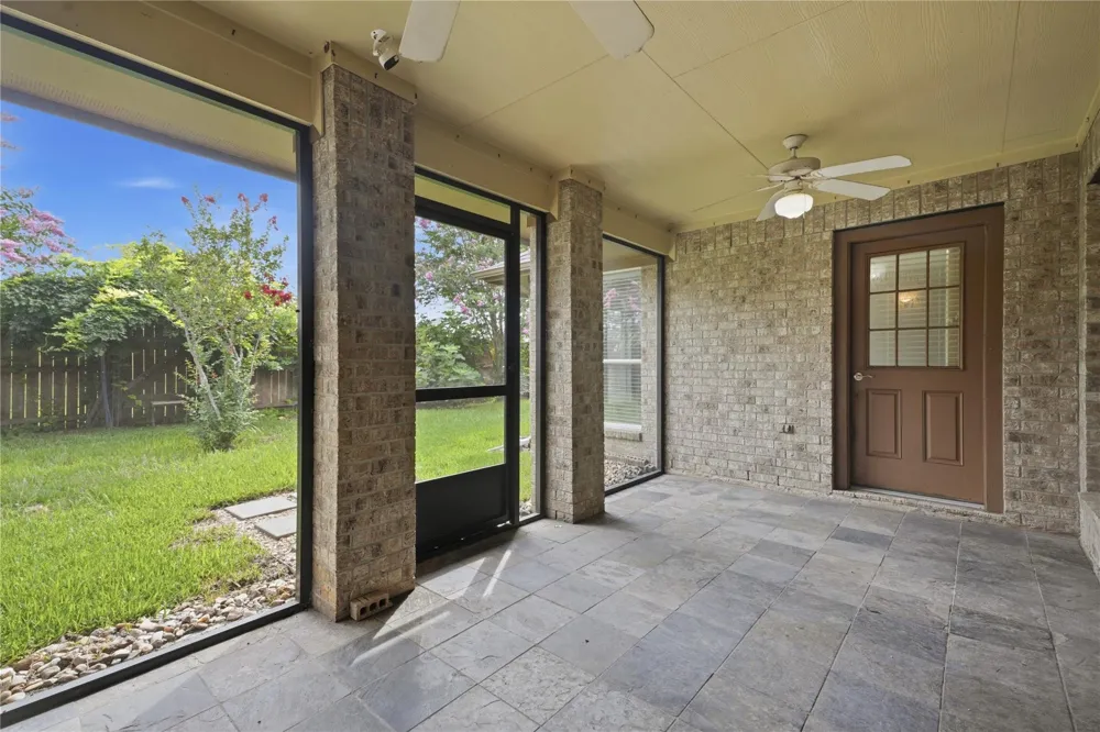 12811 Flat Creek Drive Pearland, TX 77584