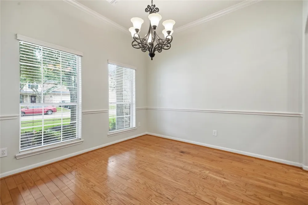 12811 Flat Creek Drive Pearland, TX 77584