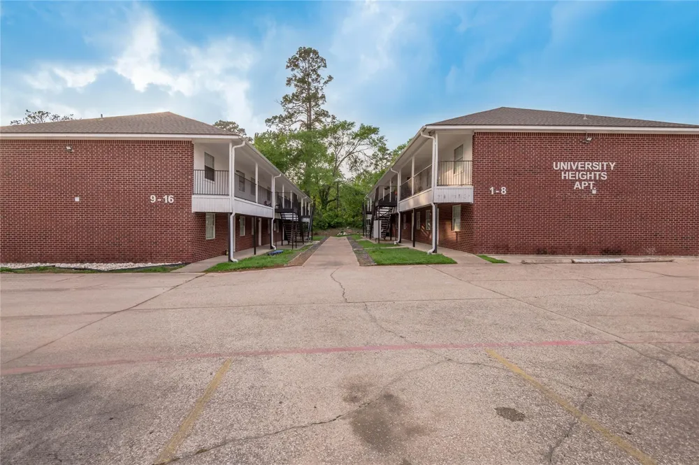 600 Palm Street #2 Huntsville, TX 77340