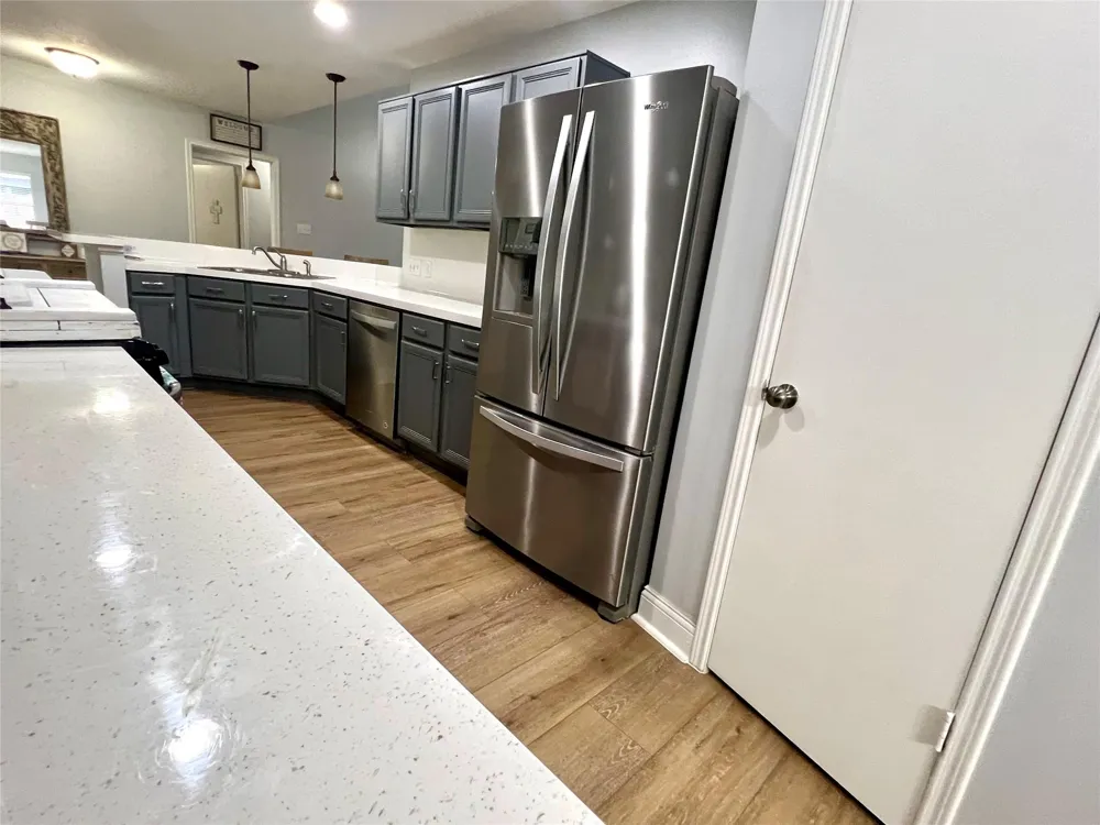 1806 Oak Wood Drive E Pearland, TX 77581