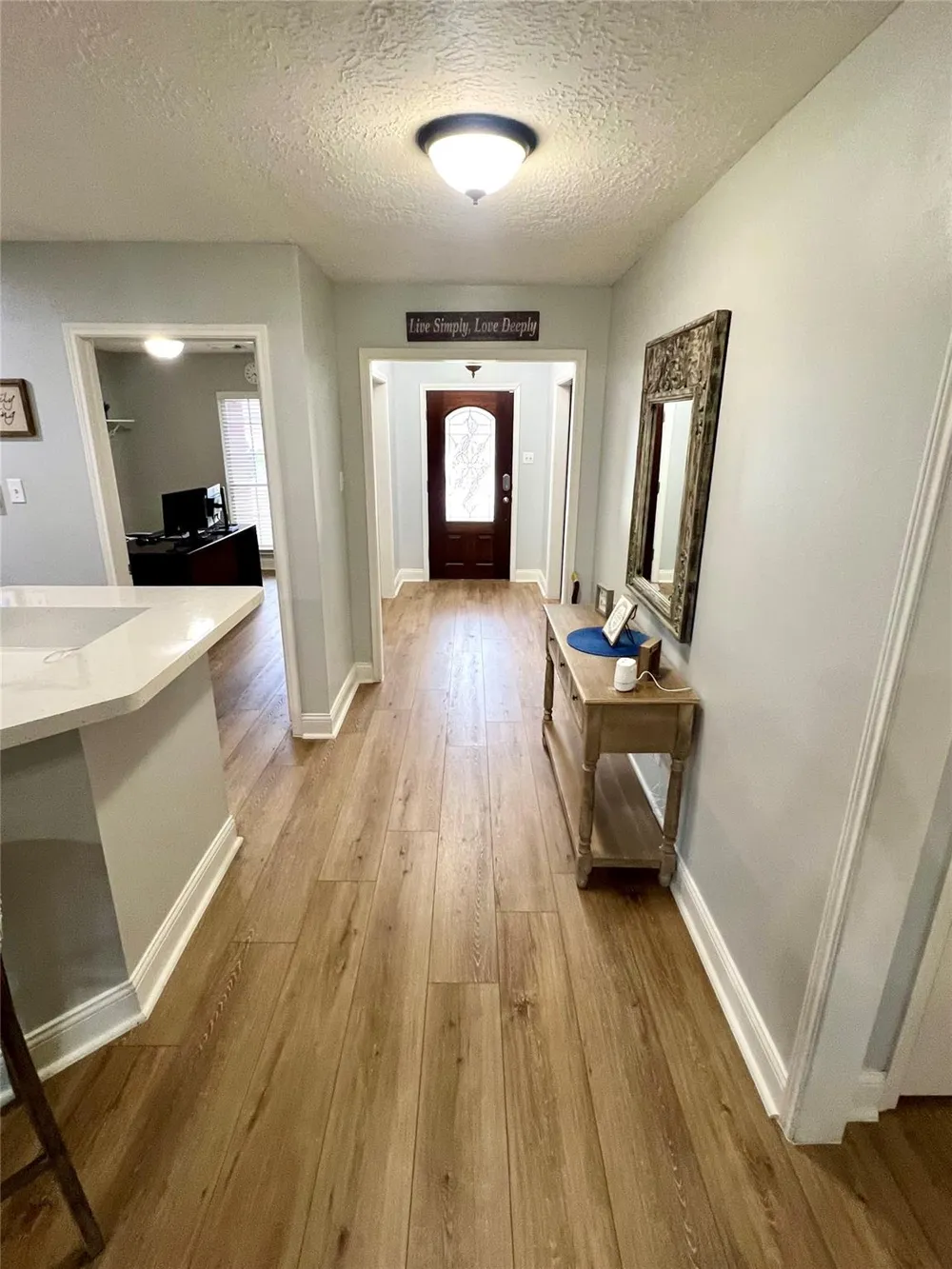 1806 Oak Wood Drive E Pearland, TX 77581