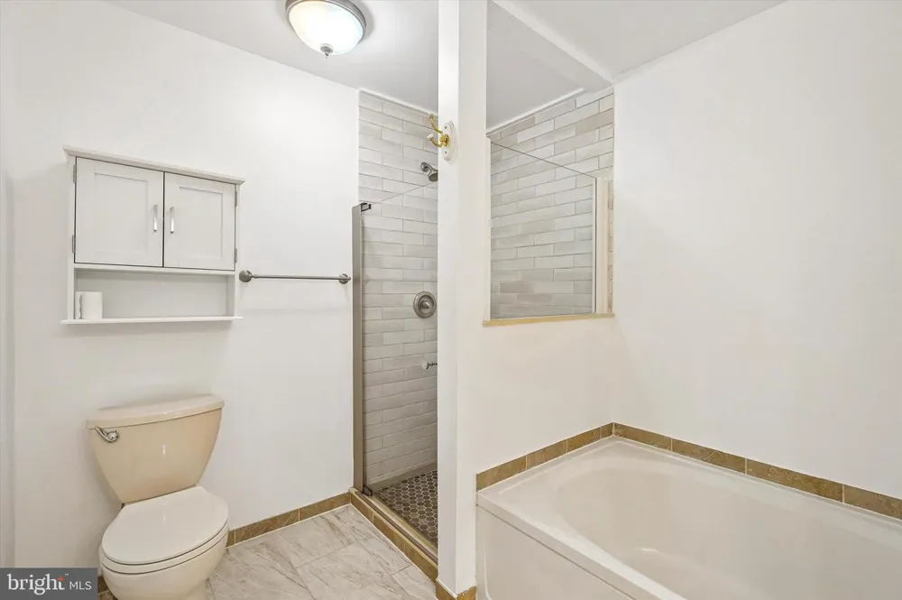 350 GLENNBROOK WAY Chalfont, PA 18914