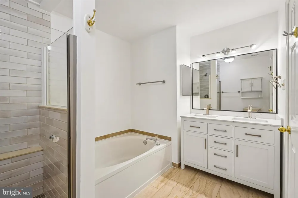 350 GLENNBROOK WAY Chalfont, PA 18914