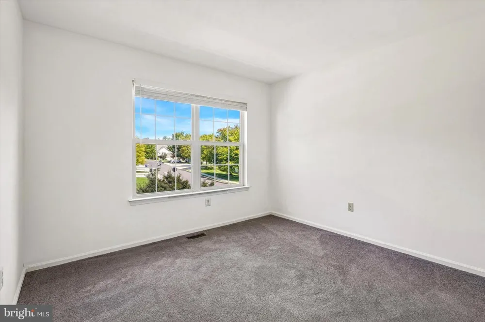 350 GLENNBROOK WAY Chalfont, PA 18914