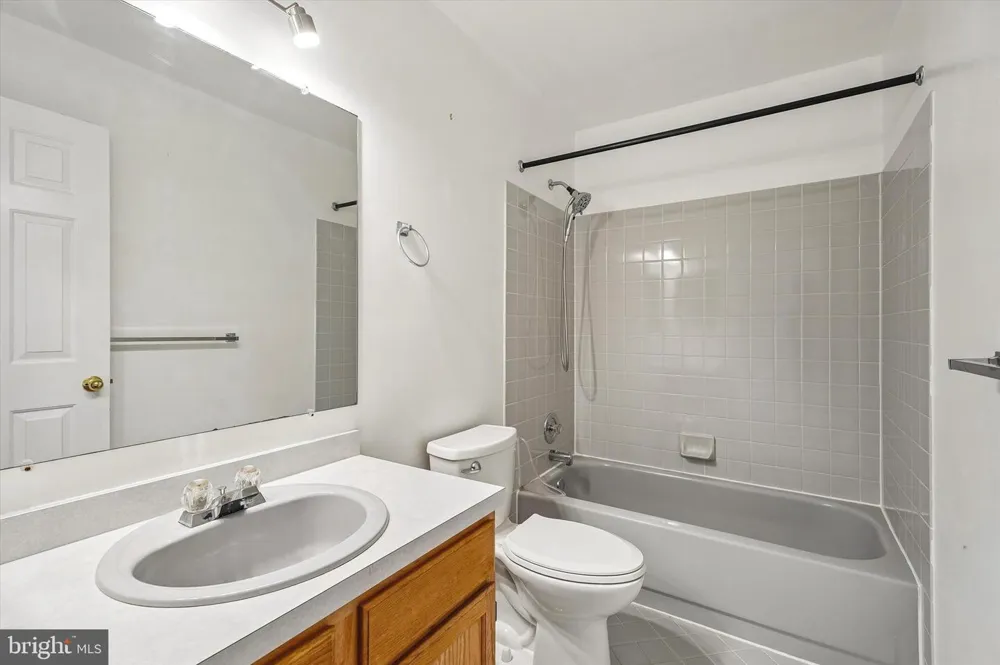 350 GLENNBROOK WAY Chalfont, PA 18914