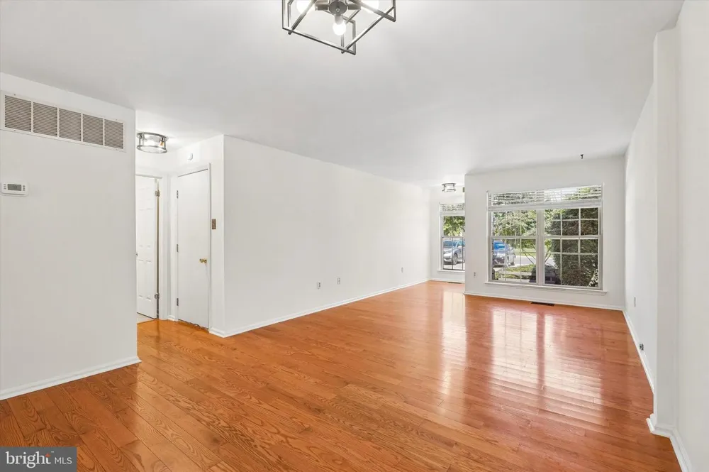 350 GLENNBROOK WAY Chalfont, PA 18914