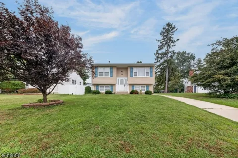 15 Barber Blvd