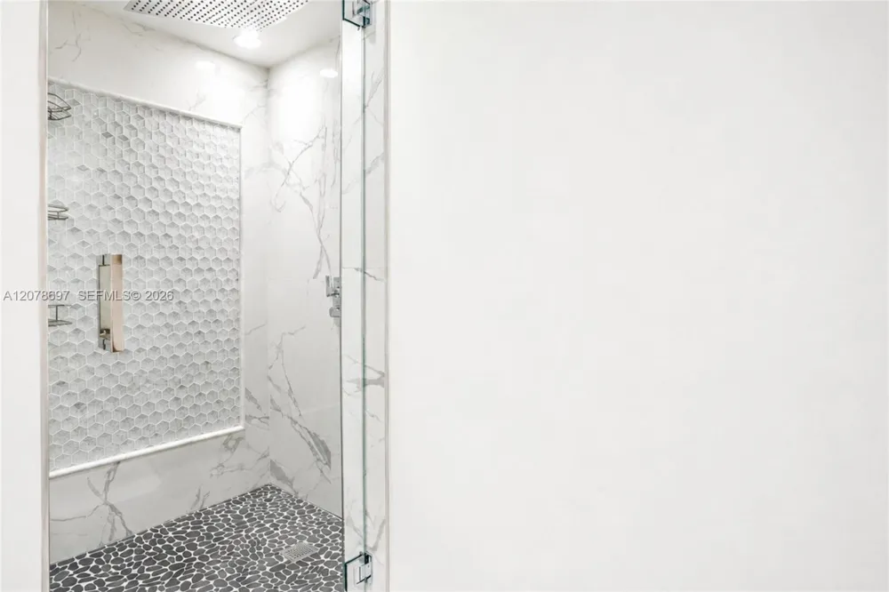 100 Lincoln Rd #1223 Miami Beach, FL 33139