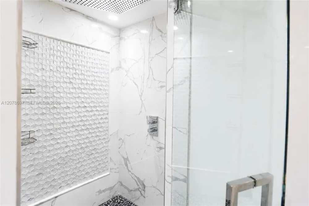 100 Lincoln Rd #1223 Miami Beach, FL 33139