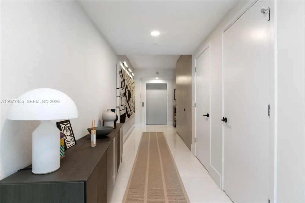 1010 Brickell Ave #1701 Miami, FL 33131