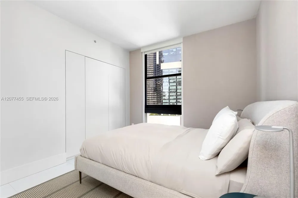 1010 Brickell Ave #1701 Miami, FL 33131