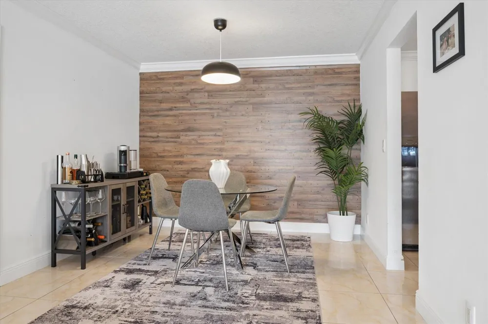 6287 BAY CLUB DRIVE #2 Fort Lauderdale, FL 33308