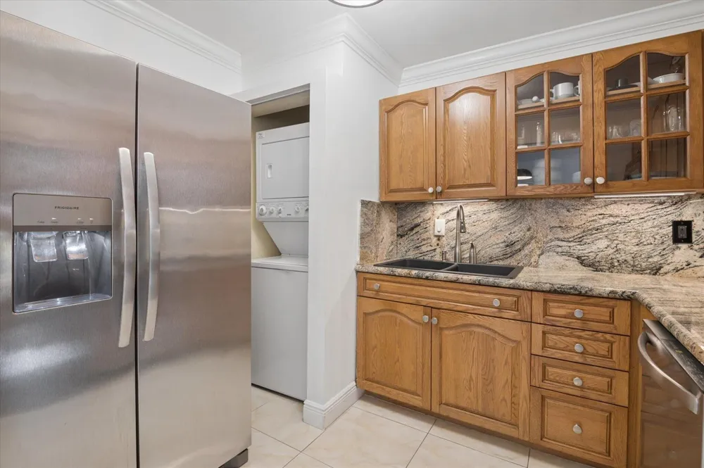 6287 BAY CLUB DRIVE #2 Fort Lauderdale, FL 33308