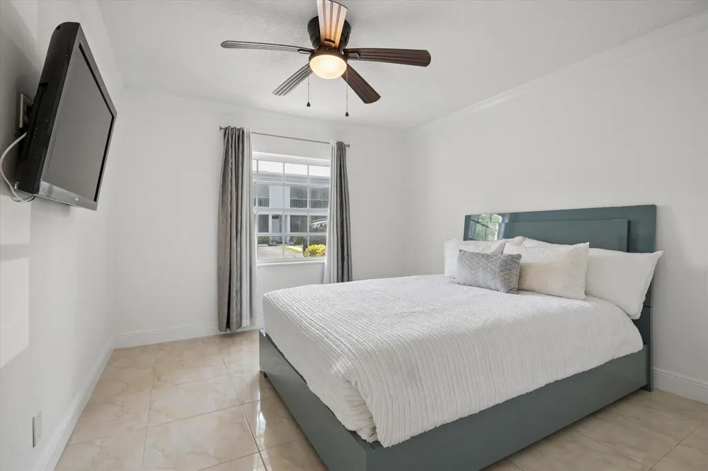 6287 BAY CLUB DRIVE #2 Fort Lauderdale, FL 33308