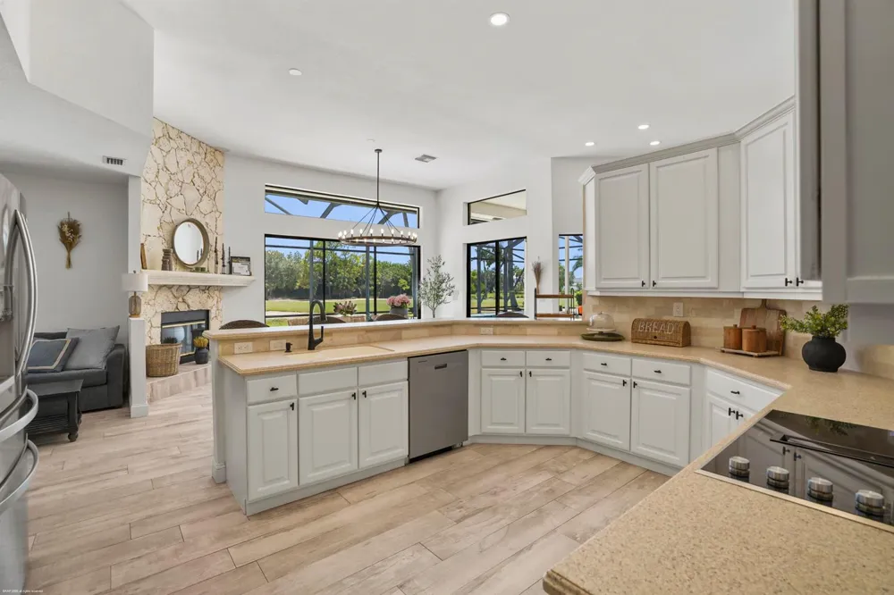 1902 S CLUB DRIVE Wellington, FL 33414
