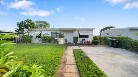 1038 NW 11th Ct