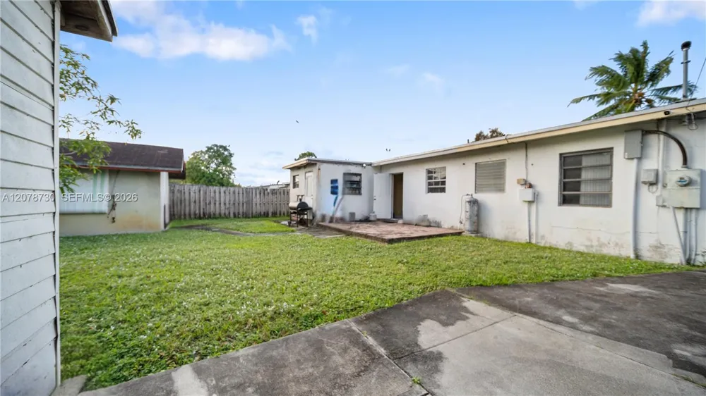 1038 NW 11th Ct Fort Lauderdale, FL 33311