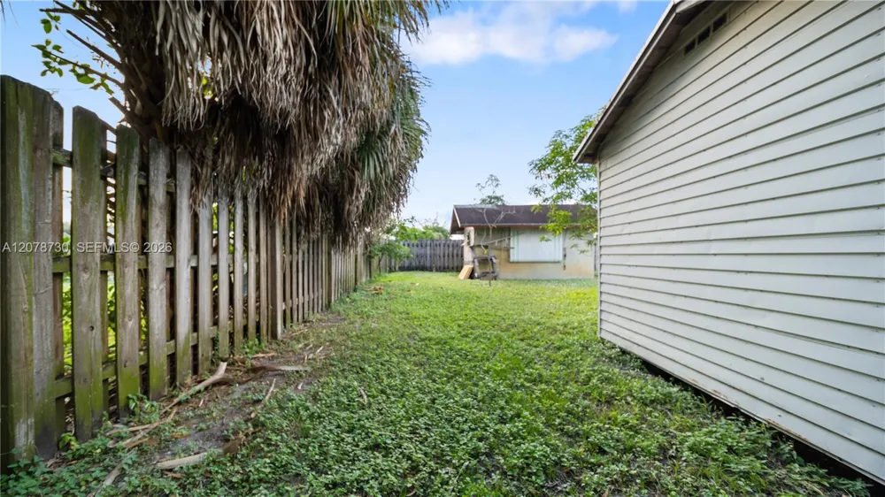 1038 NW 11th Ct Fort Lauderdale, FL 33311